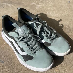 Vans Men's Gray/Green and Black Sneakers